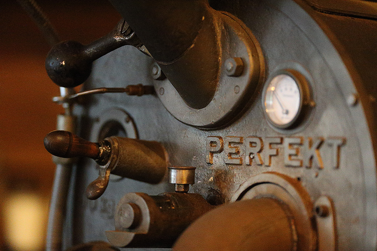 Naturally Roasted Coffee Grain