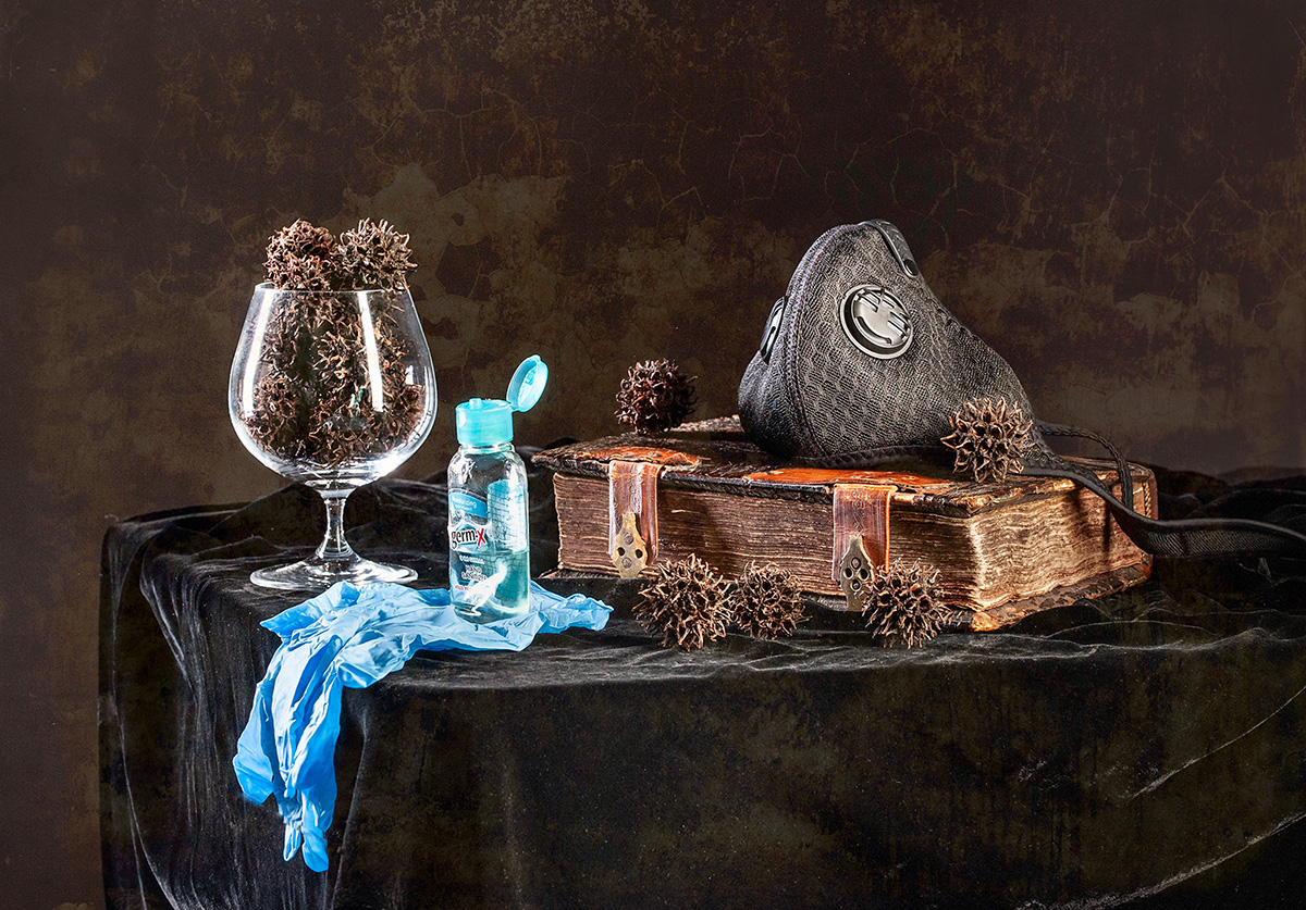 Still life with a mask