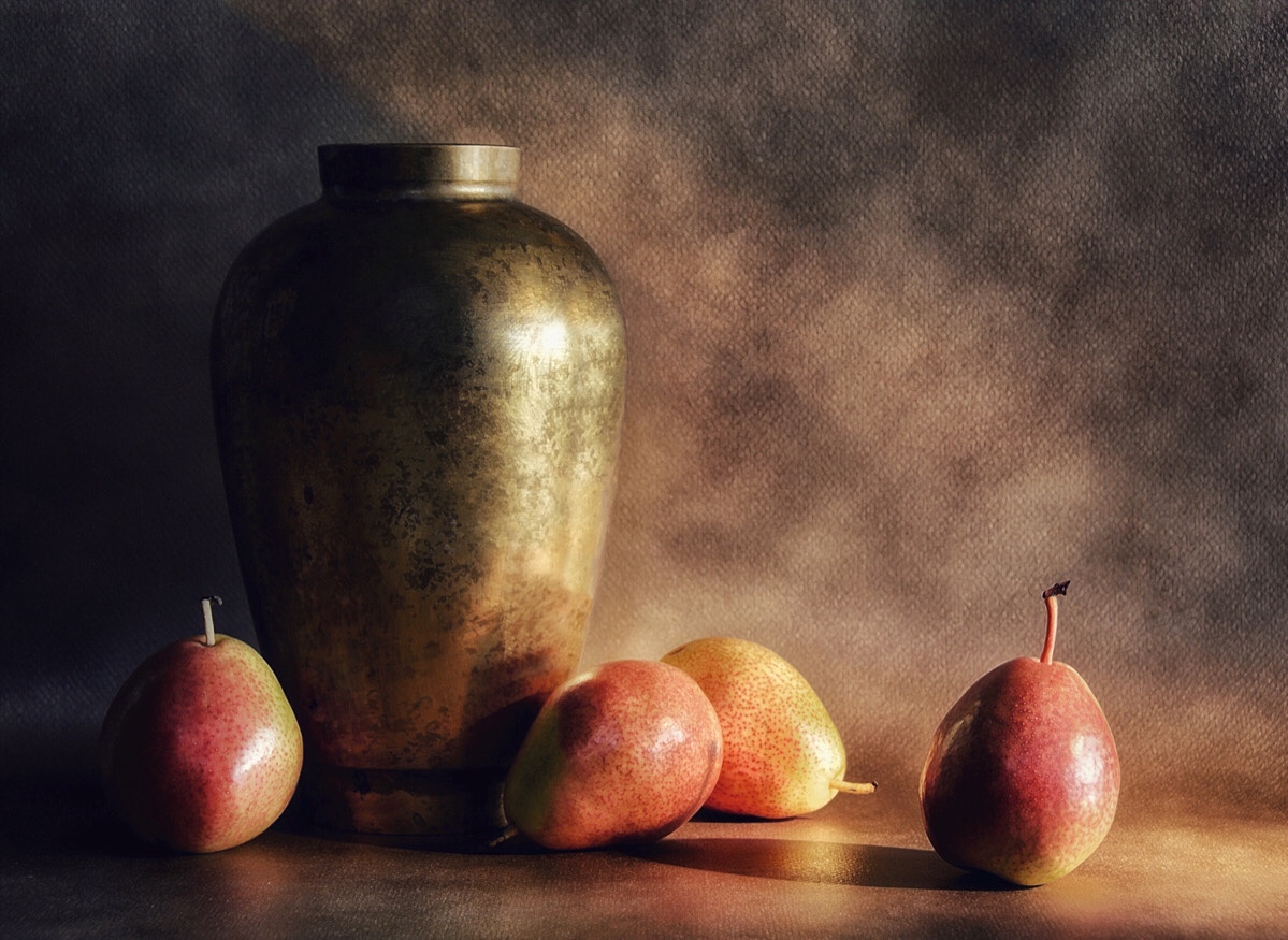 Vase with forelles in natural light