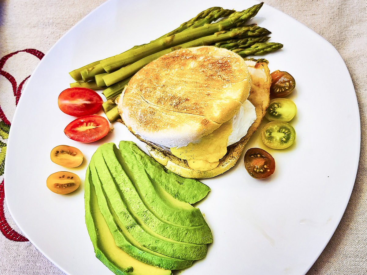 Eggs Benedict à la carte