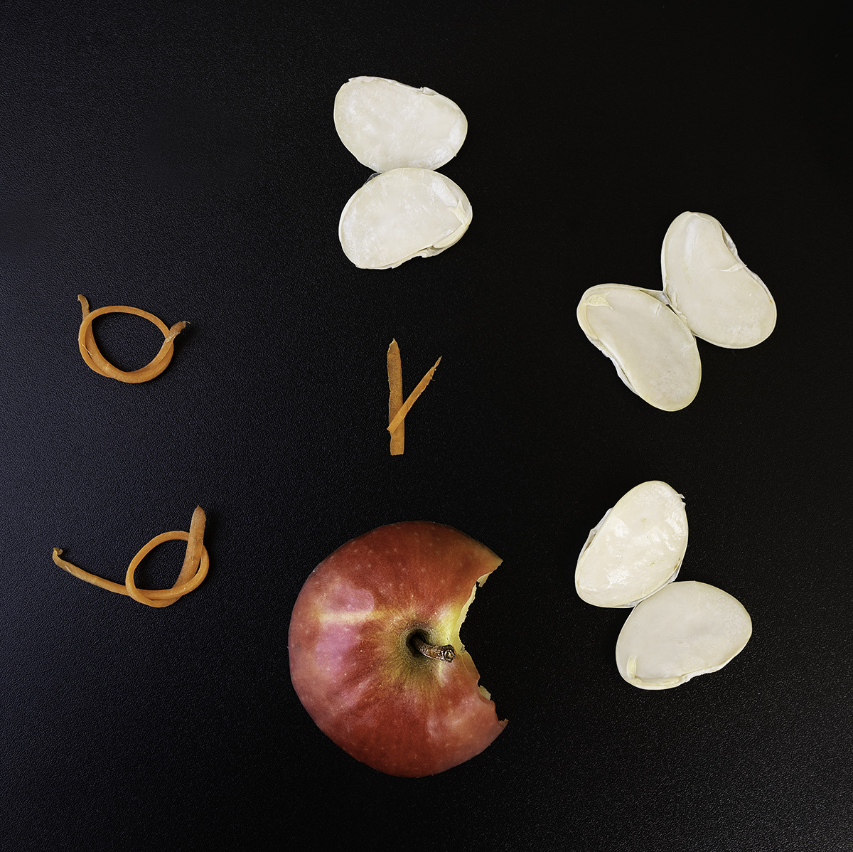 Apple+Beans+Carrot= Apple watch.