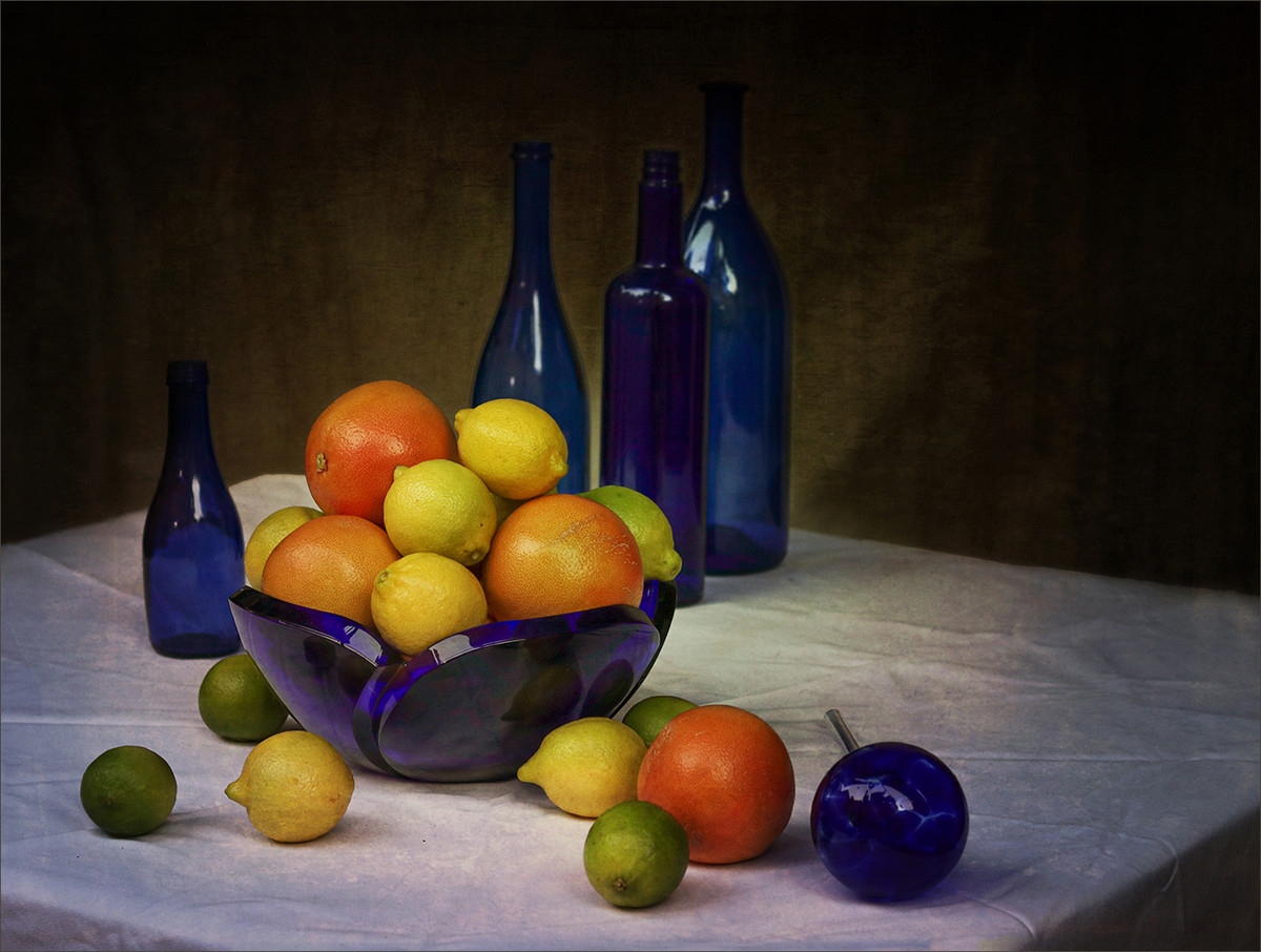 Citrus with blue glass