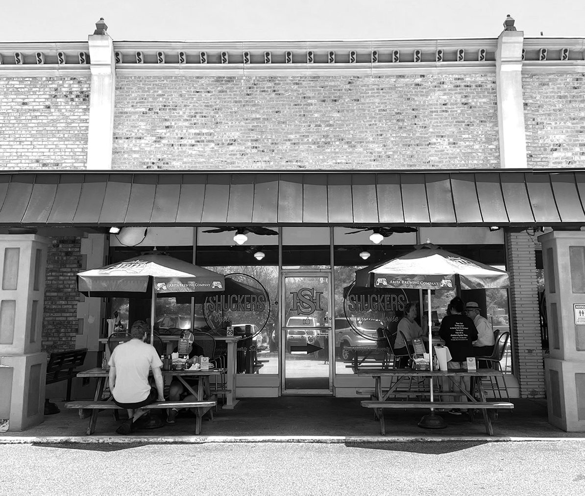 Shucker's Oyster Bar<br> Dadeville, Alabama USA