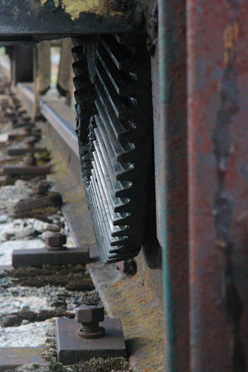 Gear of an old log yard gantry crane