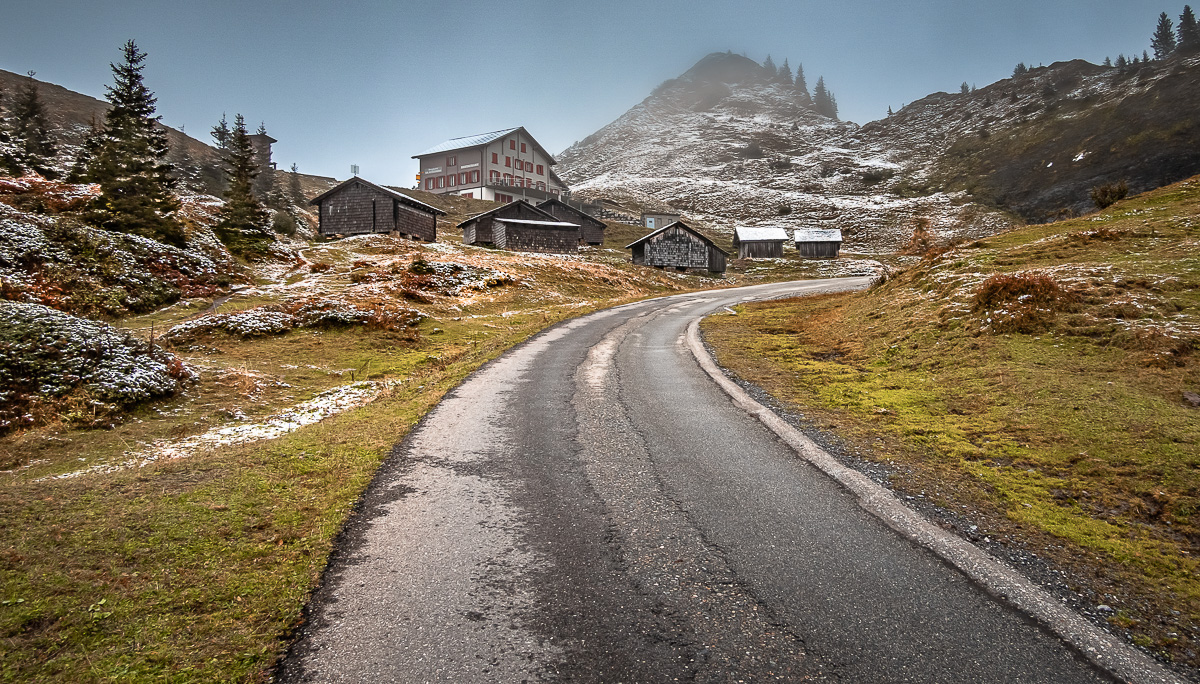 Road to Grosse Scheidegg