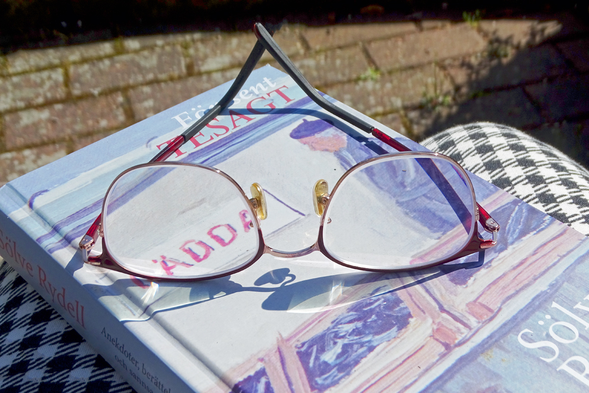 When the weather is sunny, it\'s nice to sit outside and read a book