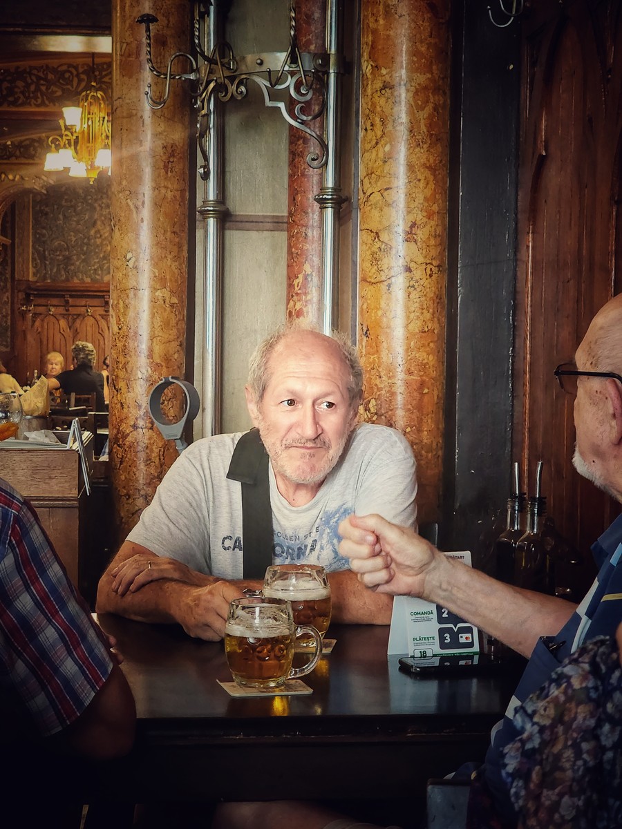 a beer with friends