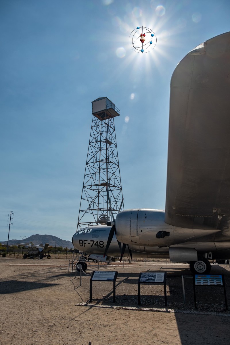 Atom, Gadget & B29