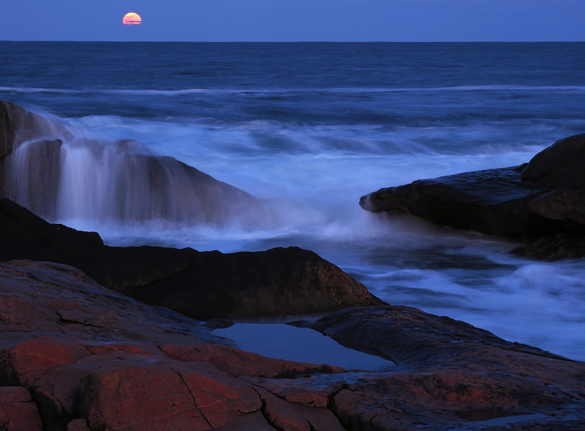 moonrise-from-newton-rocks-by-wildiris-dpchallenge