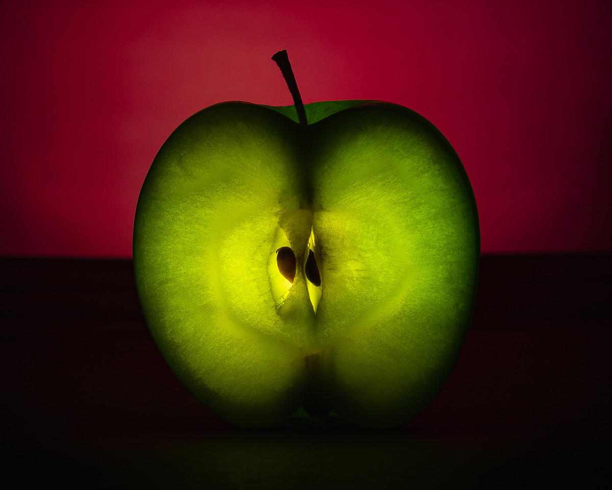 X Ray Apple