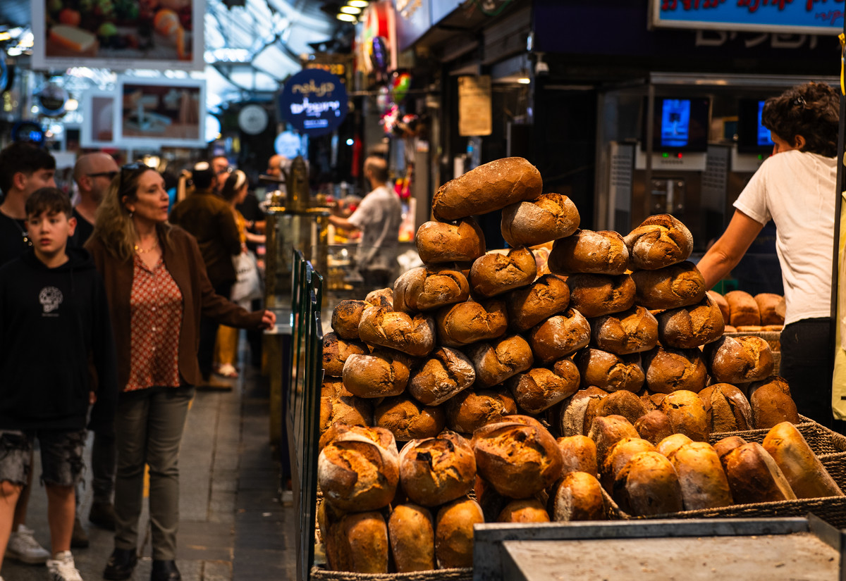 Friday Afternoon in the Market