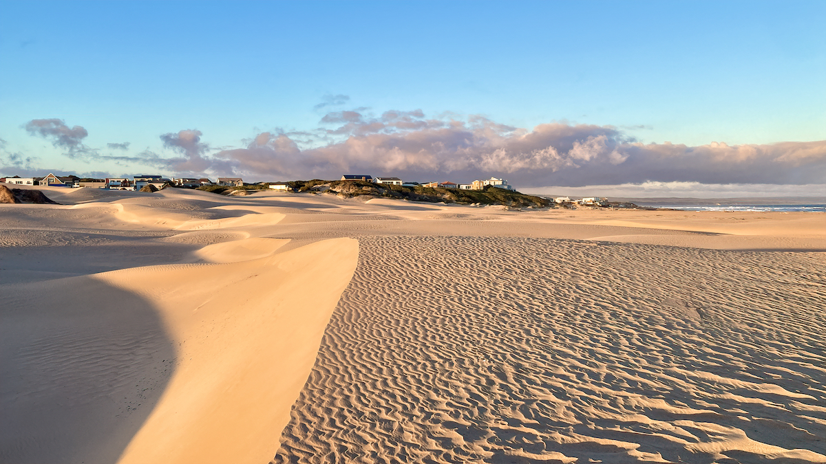 Witsand (Whitesands) the small town behind the dunes