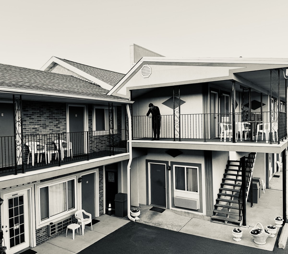 Americana Motel