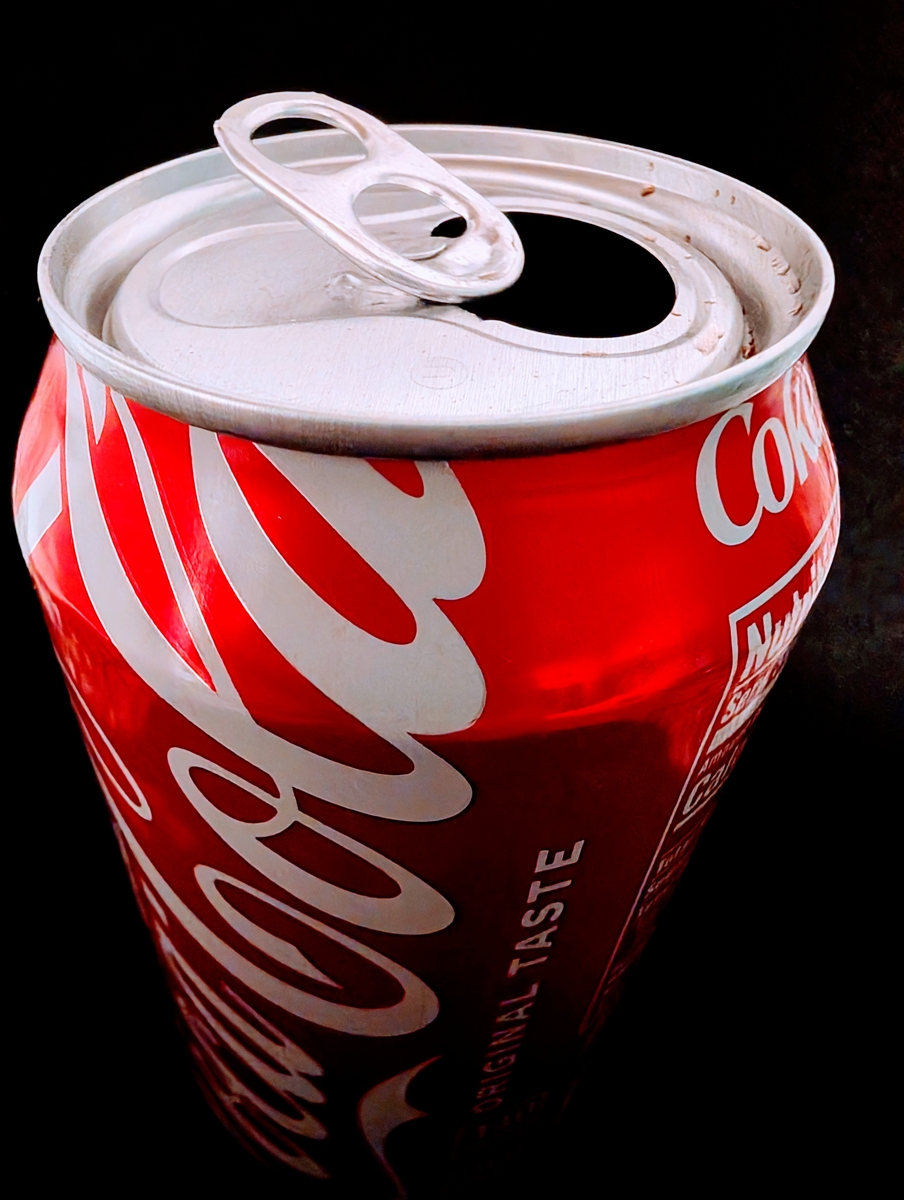 Useless Can, just colored water 