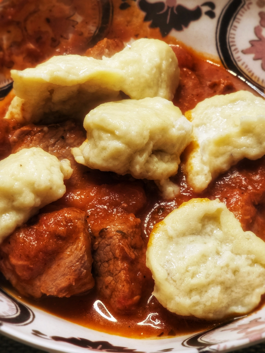 gulash with dumplings