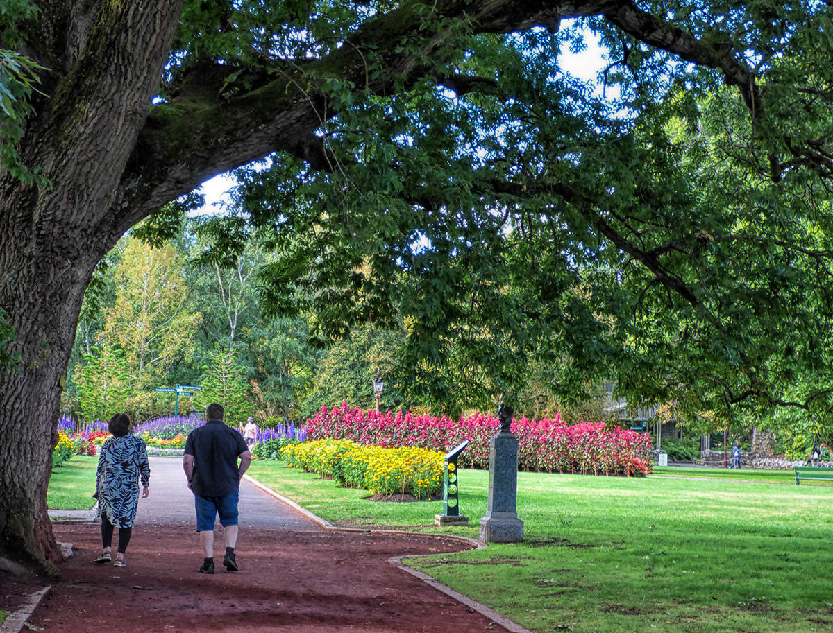 Garden Walk