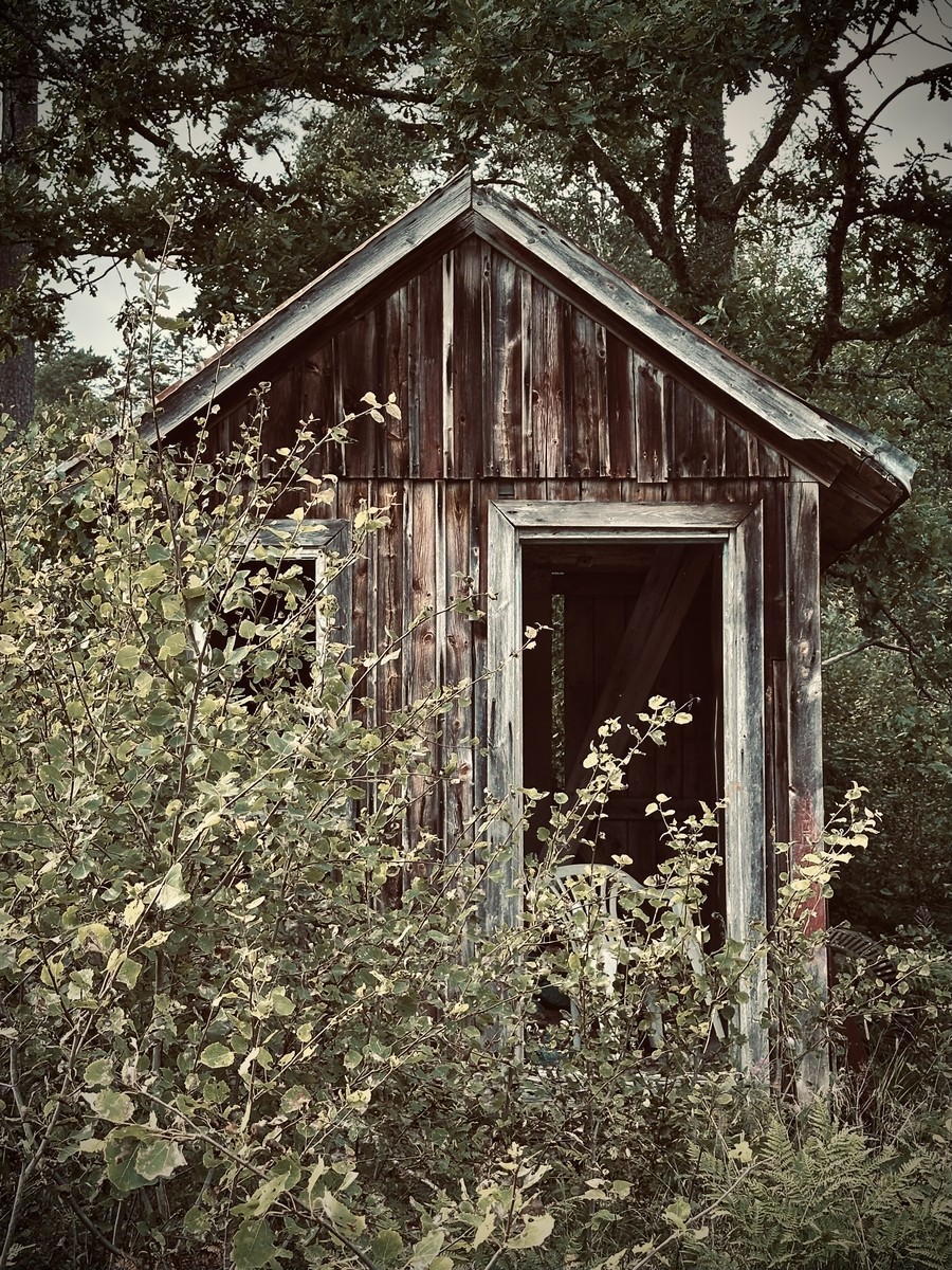 outbuilding
