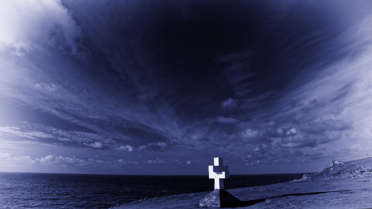 Thoula Cross