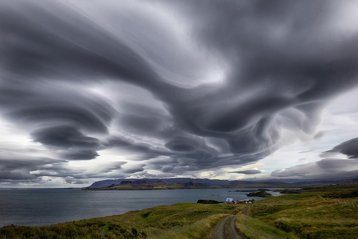 Dancing Clouds