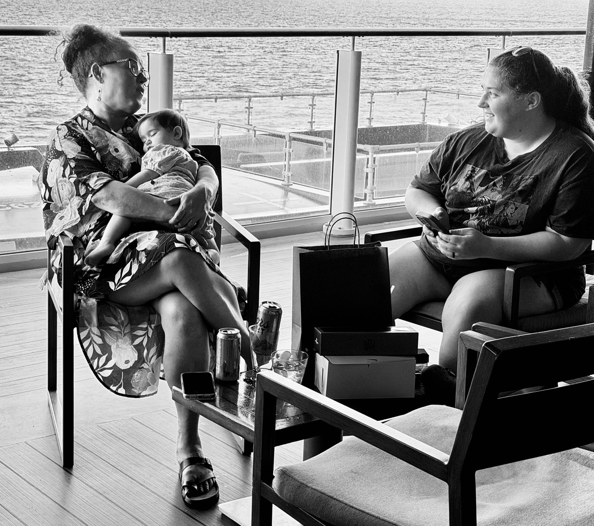 Candid of Beautiful Strangers