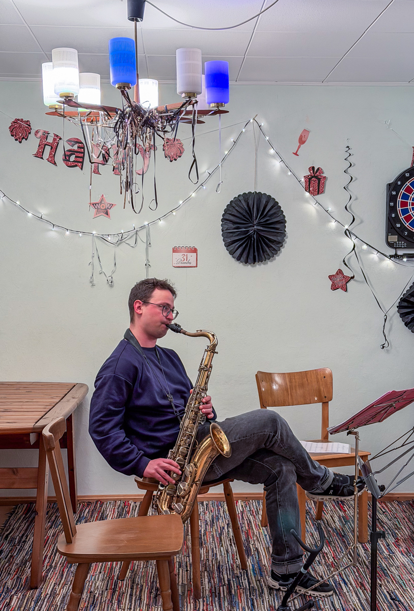 One-Man Party Band - Happy New Year!