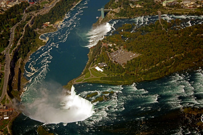 Niagara Falls 1.jpg