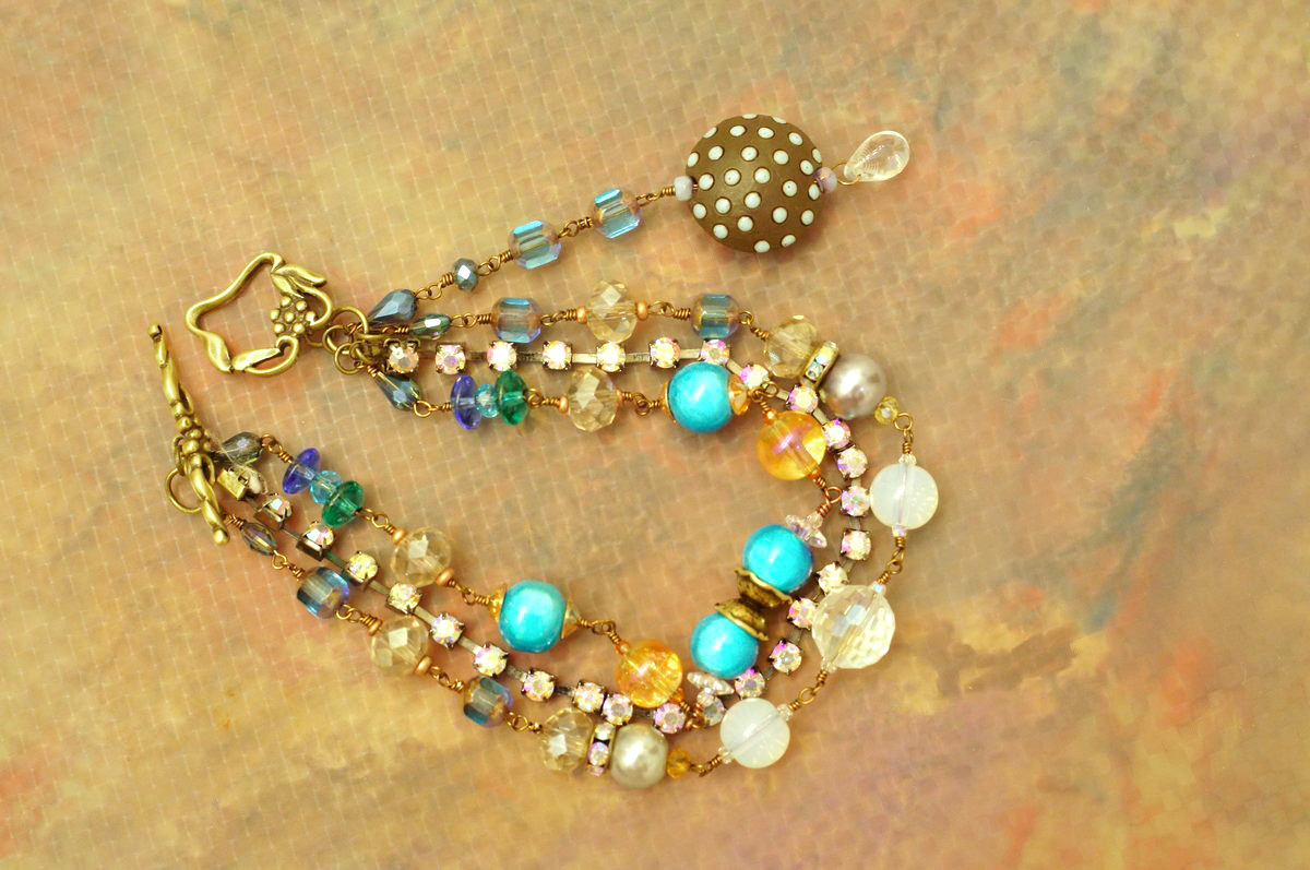 Beads_1162620ByPixelpigU