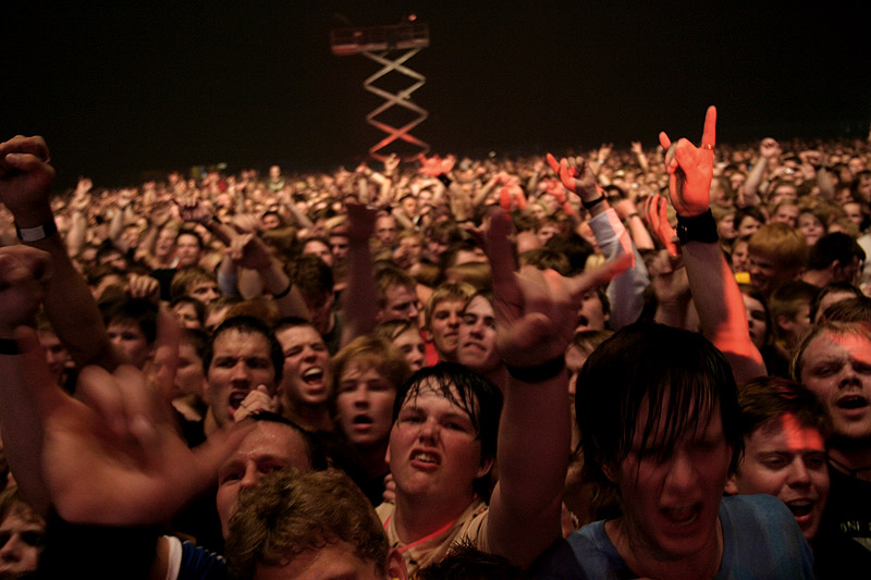 Crowd 01.jpg