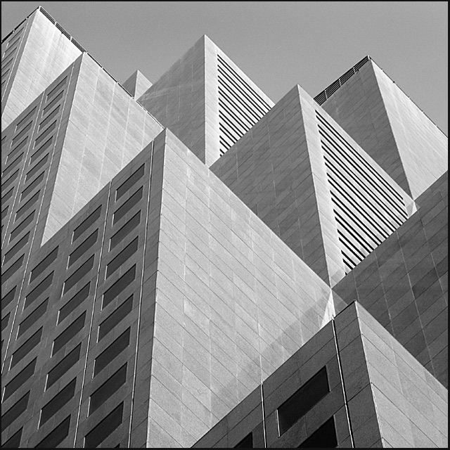 Urban Angles (bw)