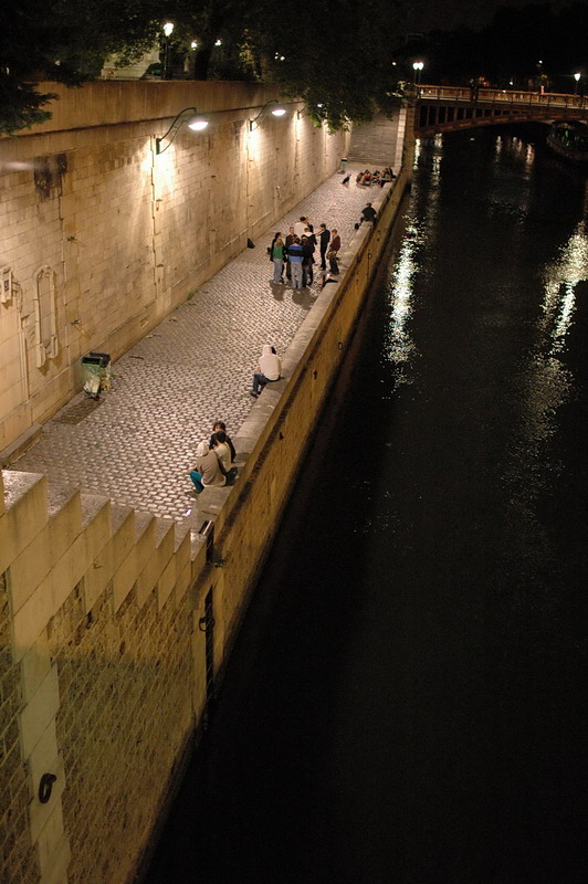 Seine at night