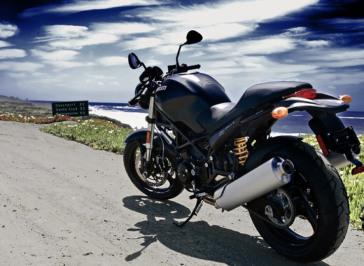 Monster 695