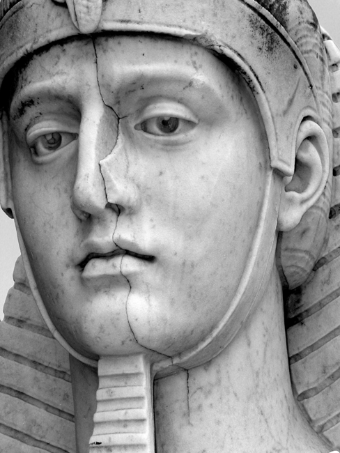 The Sphinx (K)Nose