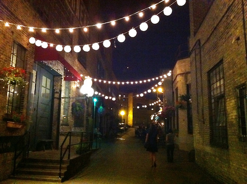 alley