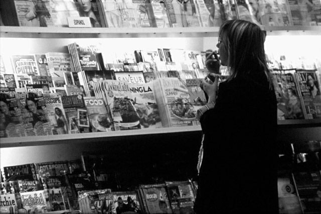 Magazine Stand