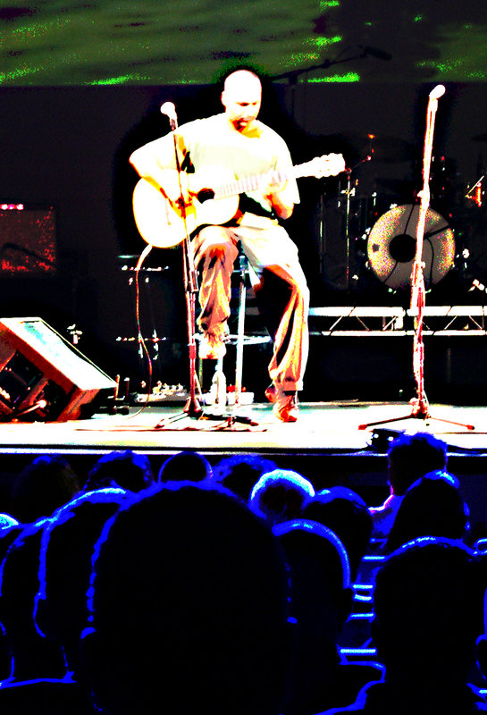 Nitin Sawhney in concert.jpg