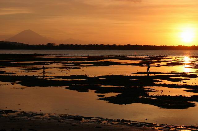 sunset gili air indonesia.jpg