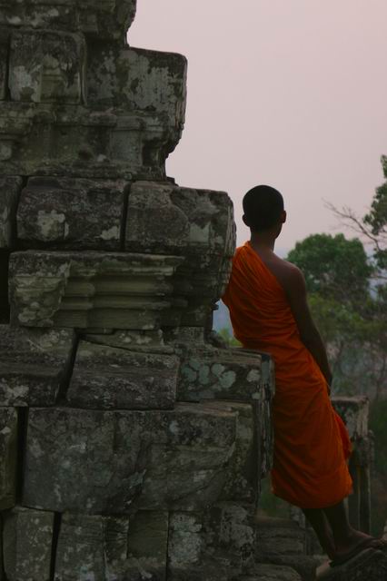 angkor sun.jpg