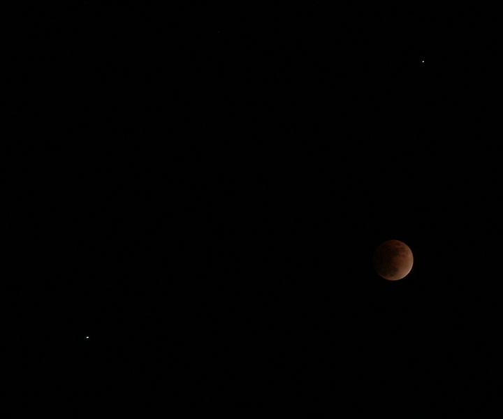 Luna Eclipse Saturn and Regulus