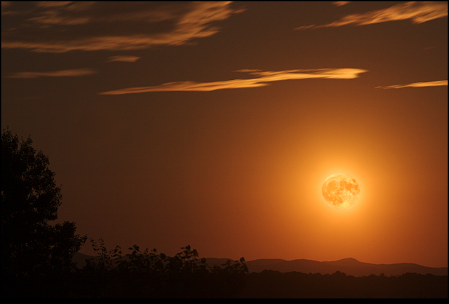 Red Moon Rising