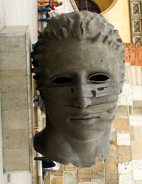 Head Statue