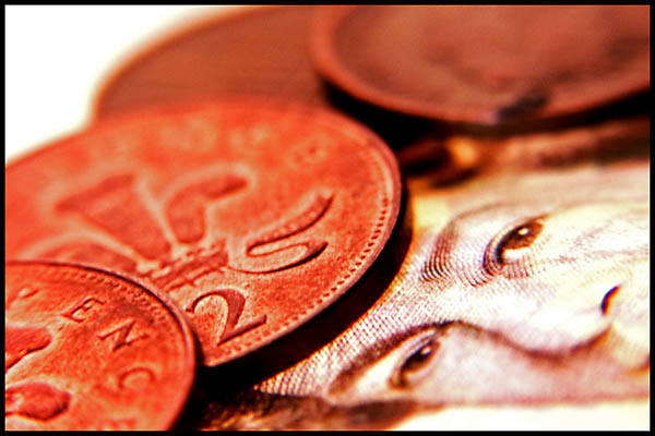 2 pence and the Queen
