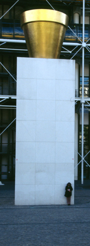pompidou-flower-pot.jpg