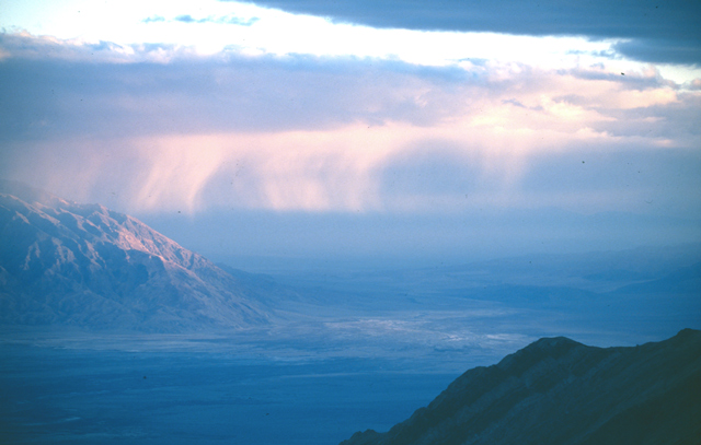 Virga-Death-Valley-WEB.jpg
