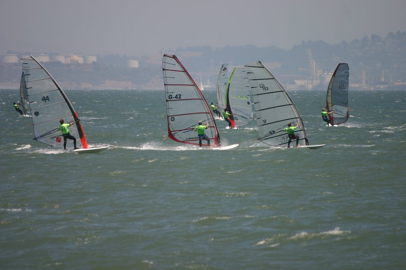 257_5713 windsurfers.jpg
