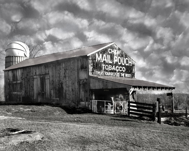 Mail Pouch Barn