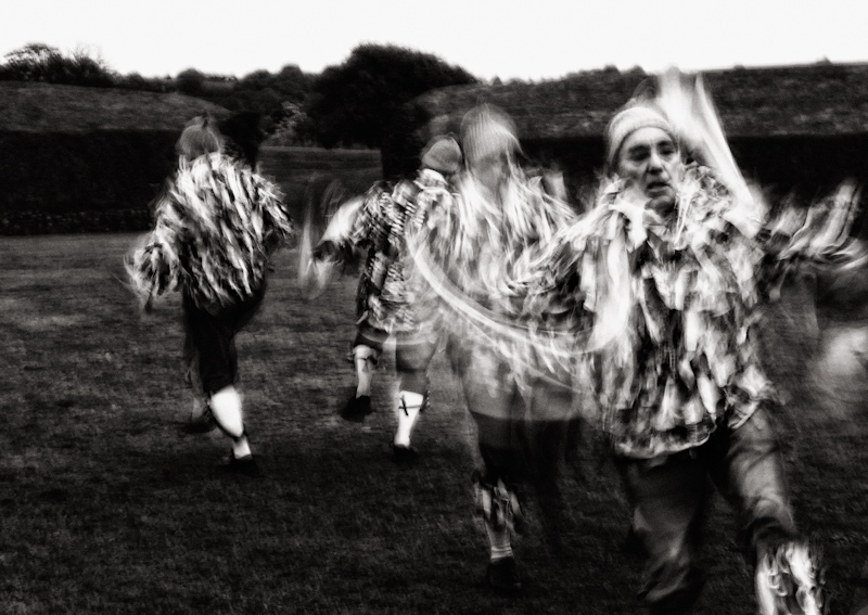 Isca Morris Men