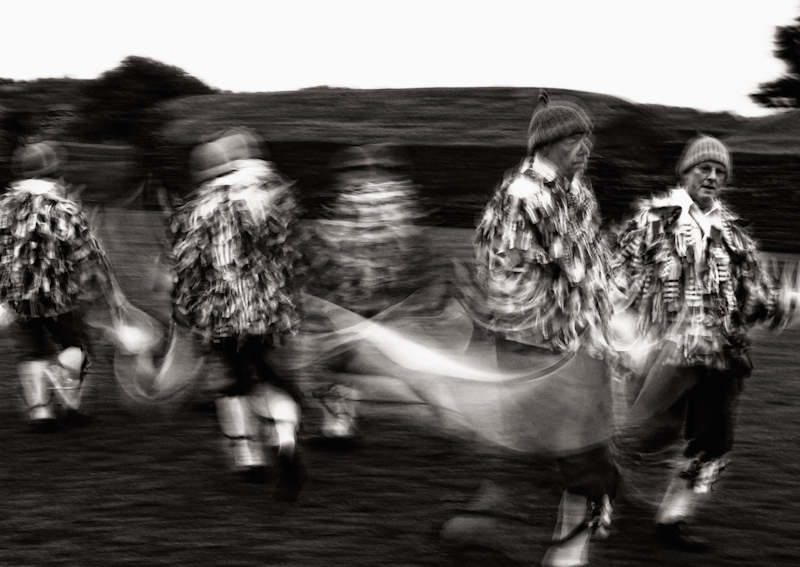 Isca Morris Men