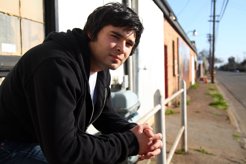 Vmejia_Portrait(outdoor).jpg