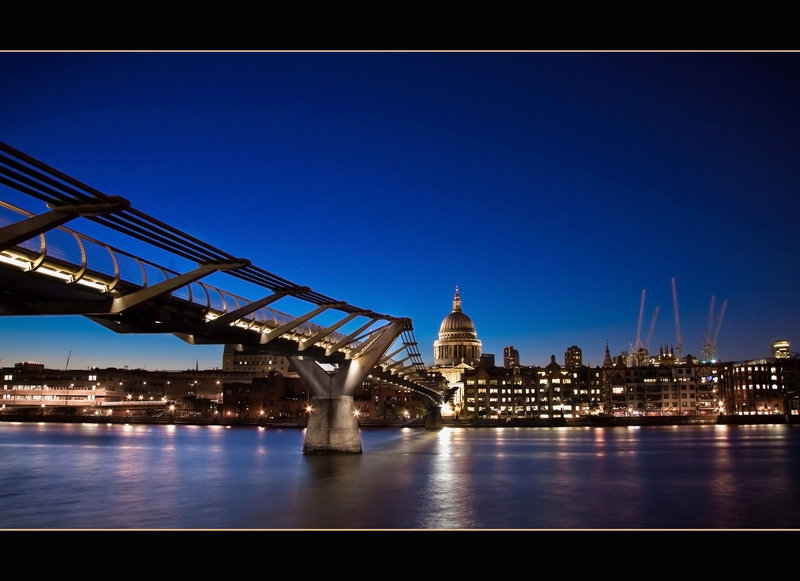 Millenium Bridge.jpg