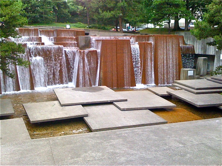 Keller Fountain 70 deg day